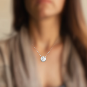 Collar con colgante de letra X de acero inoxidable Angelina para mujer, joyería de moda, regalo, colgante solitario de 1 cm - Product Image 2