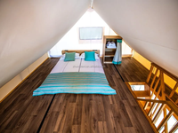 Tente de camping de luxe à double étage, imperméable, type villa, maison préfabriquée, avec balcon et salle de bain.