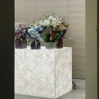 Comptoir de réception lumineux à LED en quartz blanc translucide de luxe sur mesure pour bureau