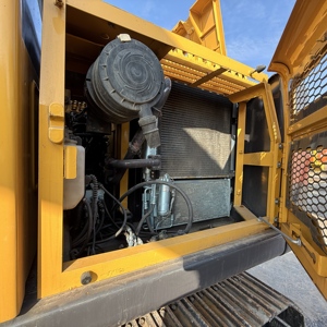 Excavatrice sur chenilles Volvo EC140, 14 tonnes, 90% neuve, moteur Deutz, certifiée EPA CE, modèle 2022, capacité de la benne de 0,7 m³, pièces détachées - Product Image 2