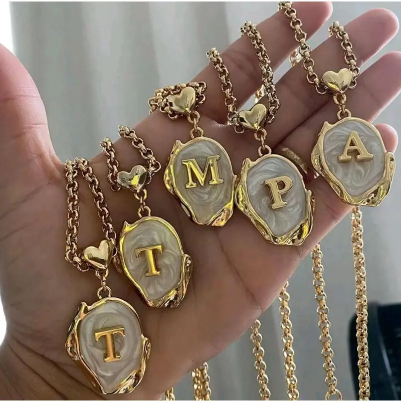 Modeschmuck Neue 26 Buchstaben Halskette Shell Halskette Frauen 3D vergoldete Halskette