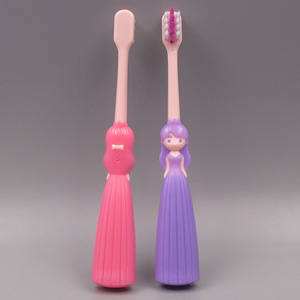 Brosse à dents pour enfants, poils souples, 15,3 cm, design cartoon, colorée, manuelle - Product Image 2
