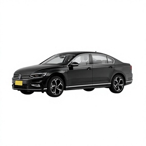 Auto Usate Volkswagen <span class=keywords><strong>Passat</strong></span> 2022 Euro V <span class=keywords><strong>a</strong></span> Prezzo Conveniente, Veicolo Berlina 1.8T <span class=keywords><strong>a</strong></span> <span class=keywords><strong>Benzina</strong></span> - Product Image 1