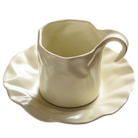 Mug en céramique blanc minimaliste 10oz Tasse à thé en porcelaine Passe au lave-vaisselle pour le bureau et la maison