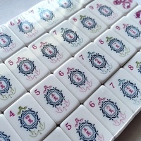 Juego de Mahjong Americano de Acrílico Blanco de Lujo Personalizado de Fábrica ODM, Diseño Floral Vintage para Té de la Tarde, Regalo para Damas, Entretenimiento