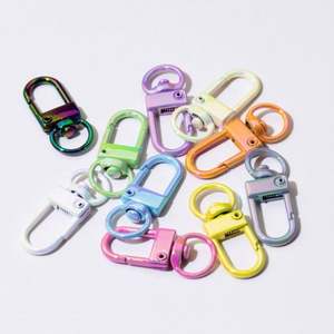 Mousquetons colorés en alliage de zinc avec finition UV – Clips de porte-clés écologiques personnalisés pour projets de bricolage et accessoires - Product Image 2