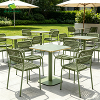 Ensemble de salle à manger d'extérieur moderne et durable, chaises en aluminium avec cordage tressé, table en pierre frittée pour jardin, terrasse, meubles de patio