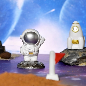 Micro Paysage Dessin Animé Espace Astronaute Espace Capsule Résine Petits Ornements <span class=keywords><strong>Maison</strong></span> Boule De Cristal Fish Tank Aménagement Paysager Décoration - Product Image 4