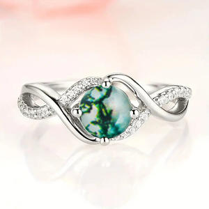 Anillo de Plata 925 A136 con Piedra Preciosa, Anillo de Compromiso Romántico para Mujer con Piedra Verde, Anillos de Moissanita - Product Image 1