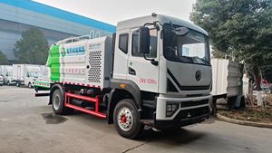 Camion-citerne à eau diesel de 10 m³ à grande capacité, transmission manuelle, portée d'arrosage de 12 à 16 m, 4x2, arroseur manuel - Product Image 3