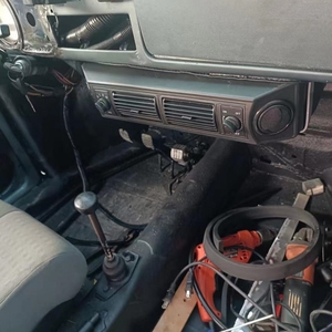 <span class=keywords><strong>Kit</strong></span> Universal de Aire Acondicionado para Automóvil de 12V con Unidad de Refrigeración Bajo Tablero y <span class=keywords><strong>Compresor</strong></span> para Volkswagen Escarabajo Clásico - Product Image 1