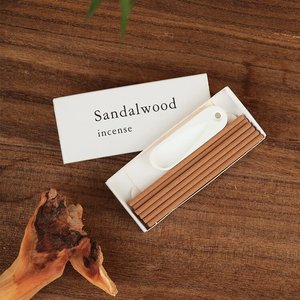 Incienso Económico en Caja de Fósforos para Varitas de Incienso de Madera Natural con Sándalo, Madera de Agar, Citronela, Cedro, Salvia Blanca y Palo Santo - Product Image 3