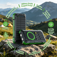 Batterie externe solaire 30000 mAh à succès avec 4 câbles intégrés, charge sans fil 15W, charge rapide PD22.5W, étanche IP67 et anti-poussière