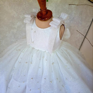 Abito Bianco Moderno <span class=keywords><strong>da</strong></span> <span class=keywords><strong>Cerimonia</strong></span> per Bambine con Gonna Stratificata Strutturata, Abbigliamento per Neonati e Bambine, Set per Bambine, Vestiti per Neonati - Product Image 5