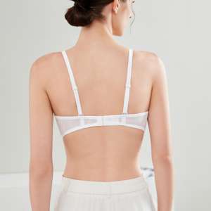 Soutien-Gorge Push-Up OEM/ODM Charmoir en Dentelle Florale Tricotée Respirante, Pièce Unique avec Boutons, Bretelles Réglables, Broderie 3D et Bonnets de Maintien Remontant - Product Image 4