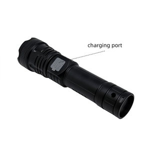 Dài phạm vi sạc LED Đèn pin cầm tay <span class=keywords><strong>zoom</strong></span> <span class=keywords><strong>Torch</strong></span> cao candela mạnh mẽ chùm ánh sáng chiến thuật với USB sạc sử dụng ngoài trời - Product Image 5