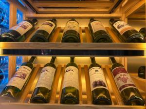 Armoires à <span class=keywords><strong>vin</strong></span> thermostatiques modernes en acier inoxydable, caves à <span class=keywords><strong>vin</strong></span> élégantes et tendance pour vins fins, pour une utilisation dans le salon - Product Image 4