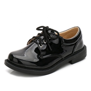 Chaussures plates classiques en cuir verni <span class=keywords><strong>Oxford</strong></span> confortables pour garçons et filles, style uniforme scolaire, pour tout-petits - Product Image 2