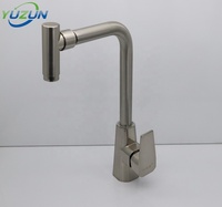 Robinet de cuisine moderne en alliage de zinc chromé, style nouveau, avec douchette latérale rotative à poignée unique, pour usage hôtelier