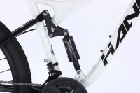 Un vélo de montagne pour adultes à suspension intégrale de 26 pouces, équipé d'un cadre en acier à haute teneur en carbone à 24 vitesses et de freins à disque