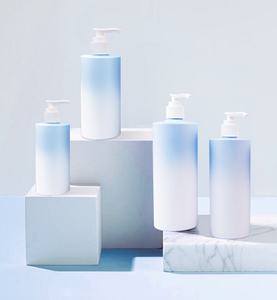 Flacone Vuoto in Plastica PET con Gradiente Blu e Bianco di Lusso, <span class=keywords><strong>100</strong></span> <span class=keywords><strong>ml</strong></span> 150 <span class=keywords><strong>ml</strong></span> 250 <span class=keywords><strong>ml</strong></span>, per <span class=keywords><strong>Shampoo</strong></span>, Gel Doccia e Lozione - Product Image 1