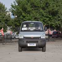 Camioneta Wuling Zhiguang: Motor de Gasolina Eficiente de 1.5L y 102HP, Plataforma Plana de 2501mm de Largo y Capacidad de Carga de 700-1200kg