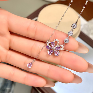 สร้อยคอเงินแท้ S925 ประดับพู่ดอกไม้ห้ากลีบ พร้อมอัญมณีโทแพซสีธรรมชาติ ของขวัญสำหรับแฟนสาว เพื่อนสนิท - Product Image 3
