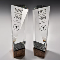 Trophée en cristal personnalisable avec logo 3D et base en bois, vente directe d'usine Honor Pujiang, bon prix