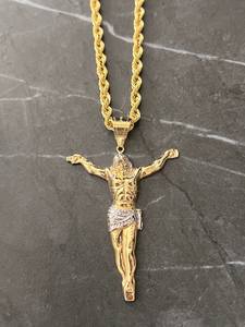 ヒップホップ ブラス ツートーン 電気メッキ ゴールド ジルコニア キューブカット クロス ペンダント フルイメージ イエス像入り DUYIZHAOブランド サードパーティ製 - Product Image 5