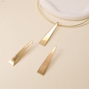 Collar Triangular de Lujo Ligero para Hombre, Estilo Moderno, Joyería Geométrica de Alta Gama, Minimalista, para Aniversario - Product Image 2