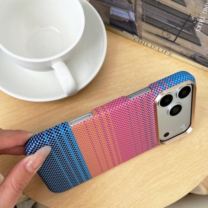 เคสโทรศัพท์มือถือลายคาร์บอนไฟเบอร์แบบแม่เหล็กสำหรับ iPhone 17 15 16 Pro Max 17 Air รองรับการชาร์จไร้สาย ป้องกันแรงกระแทก ฝาหลังแข็ง - Product Image 3
