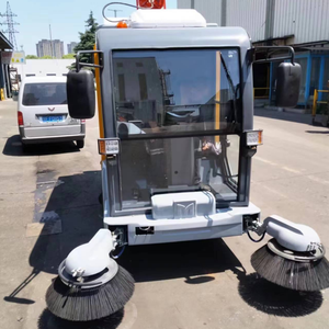 Nouvelle balayeuse de rue industrielle MN-S2000 poubelle autopropulsée 1000L et lavage à haute pression en <span class=keywords><strong>option</strong></span> pour les débris et les taches de feuilles - Product Image 4