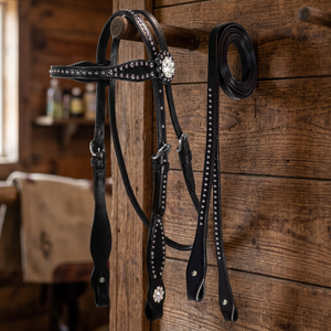 Ensemble d'équipement équestre western en cuir véritable de haute qualité, durable, personnalisable (couleur et logo), comprenant la têtière, les rênes et la selle pour - Product Image 2