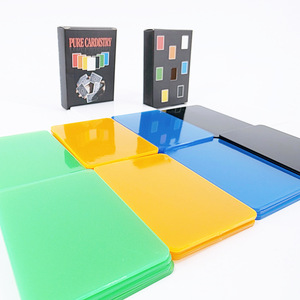 Blocs de cartes à jouer fantaisie, blocs de cartes qui brillent dans le noir, cartes d'entraînement fluorescentes fantaisie, accessoires de magie de poker King Magic - Product Image 5