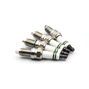 Bujía de Encendido de Iridio y Platino para Motor de Coche DK6RTIP11 para YR8DII33X B24014A00A OE226 267700-7020 IKR6G11 - Product Image 4