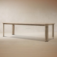 Table de salle à manger d'extérieur artisanale en teck massif avec plateau à lattes, longue table de jardin pour villas de luxe, décoration de repas en plein air