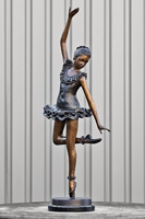 Sculpture de danseuse de ballet en bronze grandeur nature personnalisée pour jardin extérieur, fontaine d'eau en bronze d'art métallique, ballerine, statue de fille
