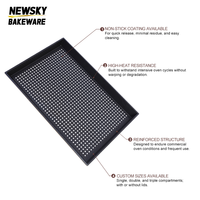 Loyang Panggang Anti Lengket Berlubang Alusteel 400x600mm Tebal 0.7mm Kelas Komersial Ramah Lingkungan Warna Hitam NEWSKY BAKEWARE Roti