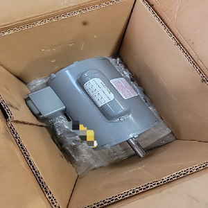 Yeni orijinal hazır MOTOR kedi NO L1403 PLC programlama kontrolörü - Product Image 1