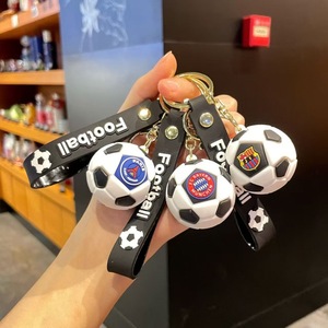 พวงกุญแจฟุตบอลยุโรป บาร์เซโลน่า เชลซี เรอัลมาดริด จี้ฟุตบอล ของที่ระลึกสำหรับแฟนบอล ของขวัญข้ามพรมแดน ผลิตในจีน - Product Image 1