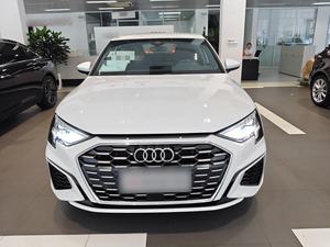 <span class=keywords><strong>Audi</strong></span> <span class=keywords><strong>A3</strong></span> 2022 d'occasion, restylée, Sportback <span class=keywords><strong>A3</strong></span> 35 TFSI, <span class=keywords><strong>berline</strong></span> sportive de luxe, faible kilométrage, <span class=keywords><strong>prix</strong></span> bas en Chine - Product Image 1