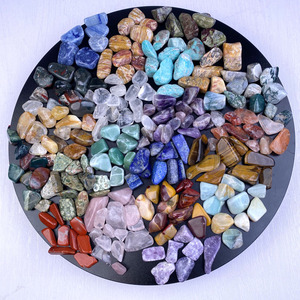 Cristales Mixtos Pulidos de 2-3cm al por Mayor, Chips de Cristal Natural de Amatista, Lapislázuli y Cuarzo Rosa para Sanación Espiritual - Product Image 1
