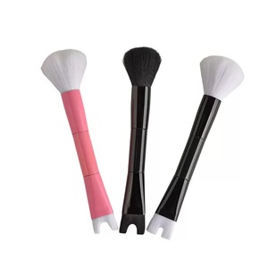 แปรงสองหัวสำหรับปัดแก้มและคอนทัวร์จมูก รูปทรงตัวยู สีดำชมพู - Product Image 2