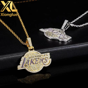 Colgante Personalizado de Equipo con Baño de Oro 18k, Estilo Hiphop Bling Iced Out 5A CZ, Venta al por Mayor - Product Image 4