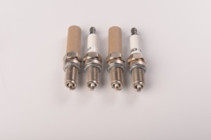 หัวเทียนรถยนต์ Garden Machines รุ่น 95195 YR7DE RA7YC DCPR7E - Product Image 3