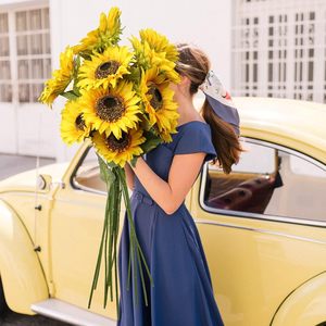 Grandes fleurs artificielles de tournesol et de lotus, 1 pièce, tête de fleur pleine de 8 pouces, tige longue de 33 pouces, en soie, pour remise de diplôme, mariage, Saint-Valentin - Product Image 2
