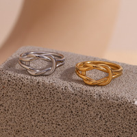 Bague minimaliste pour couple torsadé Bijoux de luxe en acier inoxydable or 18 carats Bague à double cravate pour femme