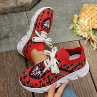 Nouvelles chaussures pour femmes en tissu rouge chinois respirant, chaussures décontractées à lacets avant, chaussures de course à semelle épaisse et chaussures de sport