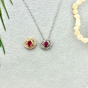 Conjunto de collar con forma de flor y colgante de circonita, diseño ovalado, engaste de garra, aleación de zinc, joyería de regalo para mujer - Product Image 1