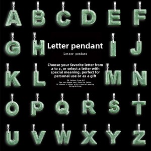 Pendentif lettre en jadeite naturelle birmane de qualité A, vert pois, avec attache en argent S925, pour hommes et femmes, collier de charmes en jade, vente en gros - Product Image 5